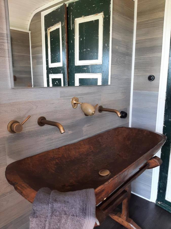 Glamping De Vrije Wind, Tentverhuur Houwerzijl エクステリア 写真